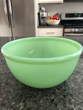 Vintage Jadeite Jadite Green Glass Mixing Bowl - Unmarked 7”