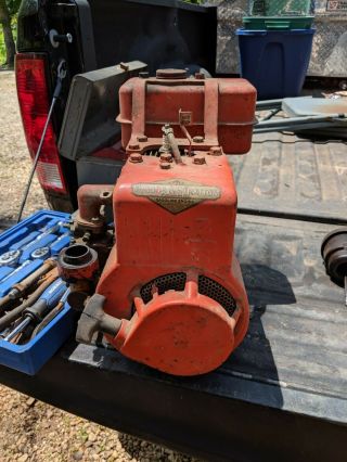 Vintage Briggs And Stratton Side Shaft Project Engine Model 81302