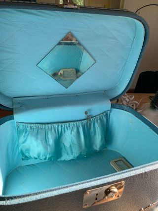 Vintage Carilite Train Case Blue Hard Case Luggage With Keys