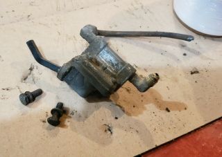 Vintage Wisconsin THD 2 Cylinder Engine Fuel Pump With Mounting Bolts 4