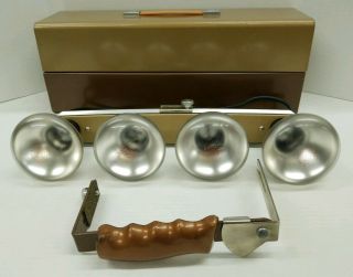 Vintage Chicago Kitchenware 4 Bulb Movie Light Bar All Metal In Carrying Case