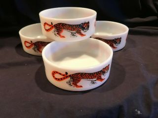 4 Vintage Esso Milk Glass Cereal Bowls Tiger Rare 50 