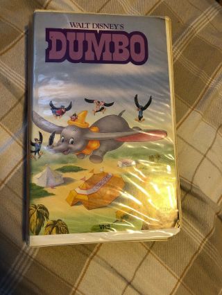 Dumbo.  The Classics Vintage Clam Shell.  Vhs.  Walt Disney.  Animated.  Vhs