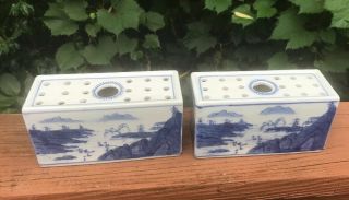 2 Vintage Oriental Chinese Blue White Landscape Pottery Flower Frogs