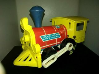 Vintage 1964 An Fisher Price Toot Toot Train Engine 643