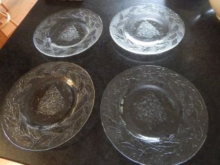 Vintage Arcoroc Glass Christmas Plates Christmas Tree Holly Dinner Plates (4)