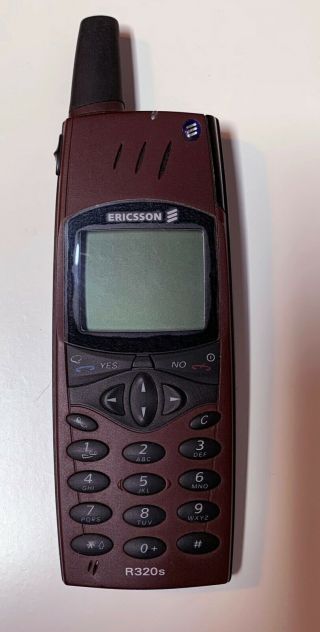 Ericsson R320s Vintage Cell Phone 2
