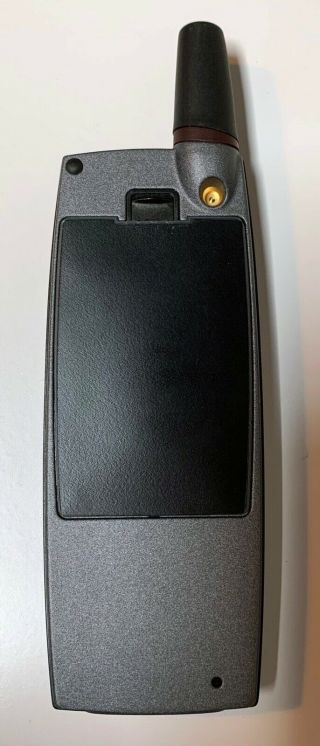 Ericsson R320s Vintage Cell Phone 3
