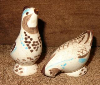 Old Vintage Red Wing Bob White Quail Shakers Pottery Birds Salt & Pepper