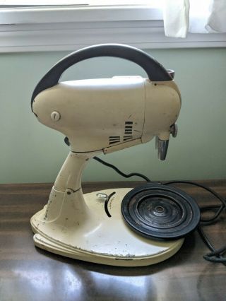 Vtg 1950s Hamilton Beach Mixer Model G Electric Stand Hand Mixer,  Beaters 2