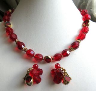 Hattie Carnegie Vintage Cherry Red Glass Beads Necklace Earrings Set