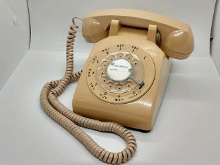 Vintage Itt Rotary Dial Desk Phone In Beige Tan 1975