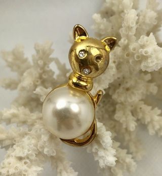 Vintage Gold Tone Cat Brooch Pin Jelly Belly Faux Pearl Rhinestone 1.  25” Cute