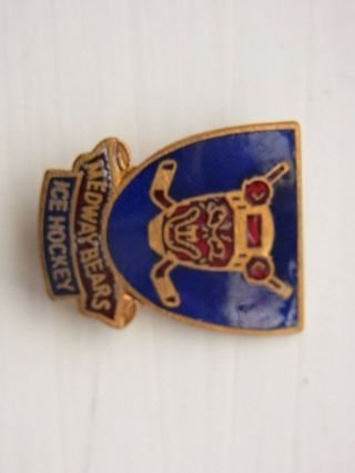 Ice Hockey MEDWAY BEARS Vintage Badge Stamped 2