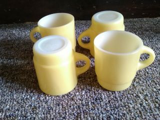 4 Vintage Fire King Milk Glass Cup Mugs In Yellow Anchor Hocking Made In The Usa