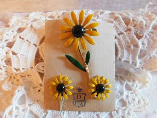 Dubarry Vintage Yellow Sunflower Enamel Brooch Pin And Earrings Set On Card
