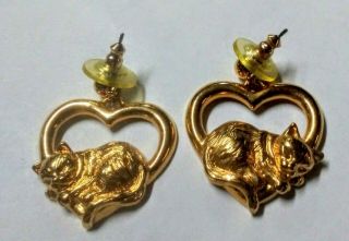 Vintage Designer Signed AVON Cats Heart Shaped Goldtone Dangling Earrings 2