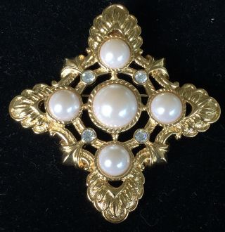 Vtg Faux Pearl Maltese Cross By Kenneth J Lane Kjl For Avon Pin Brooch Pendant