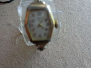 Vintage Ladies Elgin 10k Gold Filled 17 Jewel Mechanical Watch,  Great