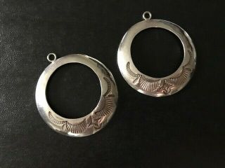 Vintage Native American Oval Stamped Sterling Silver Earrings Signed By Artist