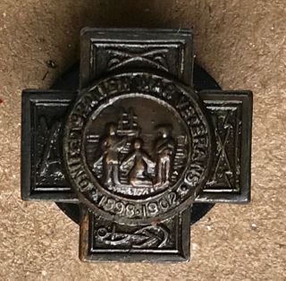 Vintage United Spanish War Veterans Collar Button/pin U.  S.  S.  Maine Marked