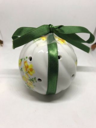 Vintage Pomander Flower Ceramic Potpourri Ball