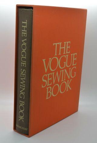 Vintage The Vogue Sewing Book Patricia Perry 1970 Hardcover Case First Edition