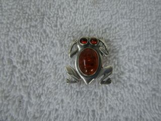 Vintage 925 Sterling Silver Oval Amber Frog Brooch Pin