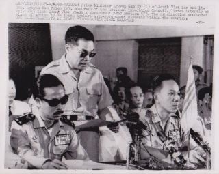 Dirck Halstead: Government Proclamation Vietnam War Vintage 1966 Press Photo
