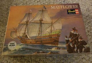 Vintage Revell Mayflower Ship Model Kit H - 327:400