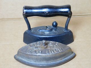 Vintage Dover No.  822 Sad Iron With Cover