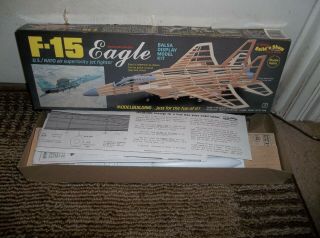 Vintage Guillow 1/40 F - 15 Eagle Build 