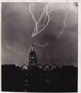 Lightning Over Empire State Building Vintage 1952 York City Press Photo