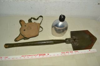 1945 Vtg Wwii U.  S Army Military Entrenching Shovel Wood Mfg. ,  S.  M.  Co Canteen Bsa
