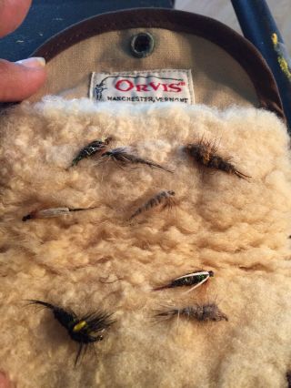 Orvis Sherpa Fleece Fly Fishing Wallet Pouch Holder & Box W/11 Flies 1990’s Vtg