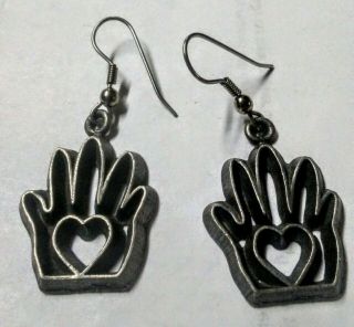 Vintage 1995 Ann Clark Heart In Hand Vermont Pewter Cookie Cutter Earrings