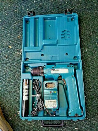 Vtg Makita 6095d 3/8 " 9.  6v Drill Driver With Case One Battery Charger