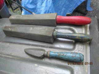 3 Vintage Carborundum Hand Held Sharpening Stone With Wood Handle Knife & Blade