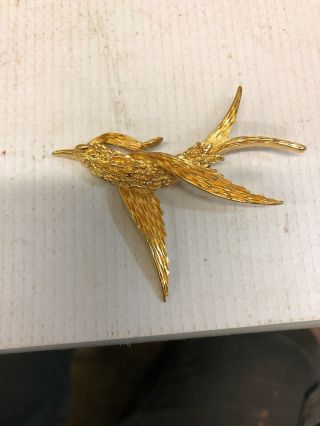 Vtg Trifari Figural Bird Brooch Pin Gold Tone Textured