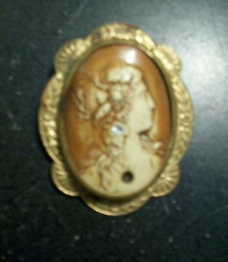 Vintage Victorian carved cameo pin brooch brass frame lady 2