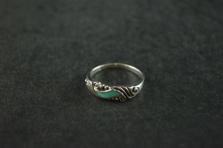 Vintage Native American Sterling Silver Ring W Turquoise Inlay - 2g