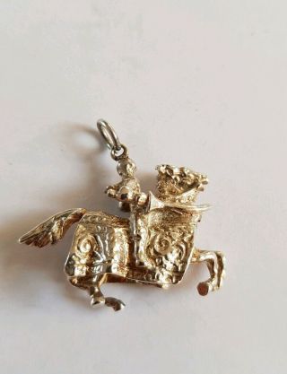 VINTAGE SILVER CHARM: JOUSTING KNIGHT ON HORSE 2