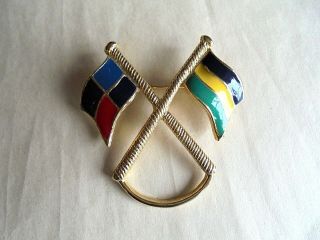 Vintage Goldtone Crossed Flags Eyeglass Holder Pin / Brooch