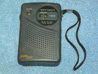 Vintage Optimus 12 - 794 Am/fm Portable Radio From Tandy Corporation