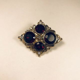 Vintage Gold Tone Four Red Rhinestone And Four Clear Stones Brooch Pin