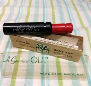 Vintage P.  S.  Olt Pekin,  Illinois Perfect Deer Call Model No.  R - 25 Black And Red