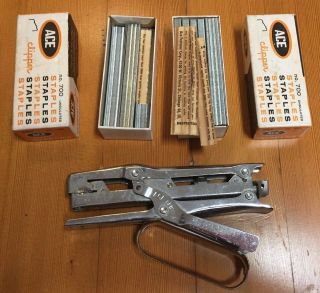 Vintage Ace Fastener 702 " Clipper " Hand Stapler With 11/2 Boxes 700 Staples