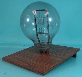 Vtg Early General Electric Steampunk Spotlight - 3200k Bulb W/ Wooden Display