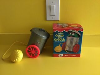 Vintage Fisher Price Sesame Street Oscar Grouch Trash Can Pull Toy 177