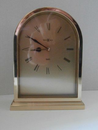 Vintage Gold Tone Howard Miller Quartz Mantle/desk Clock